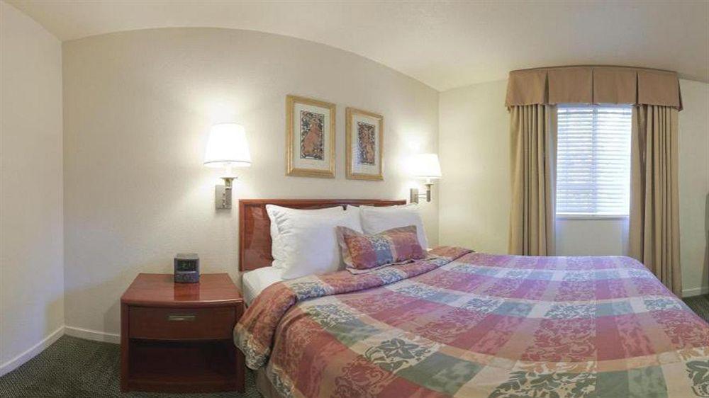 โซเนสตา อีเอส สวีท ซานโฮเซ - แอร์พอร์ต Hotel ภายนอก รูปภาพ